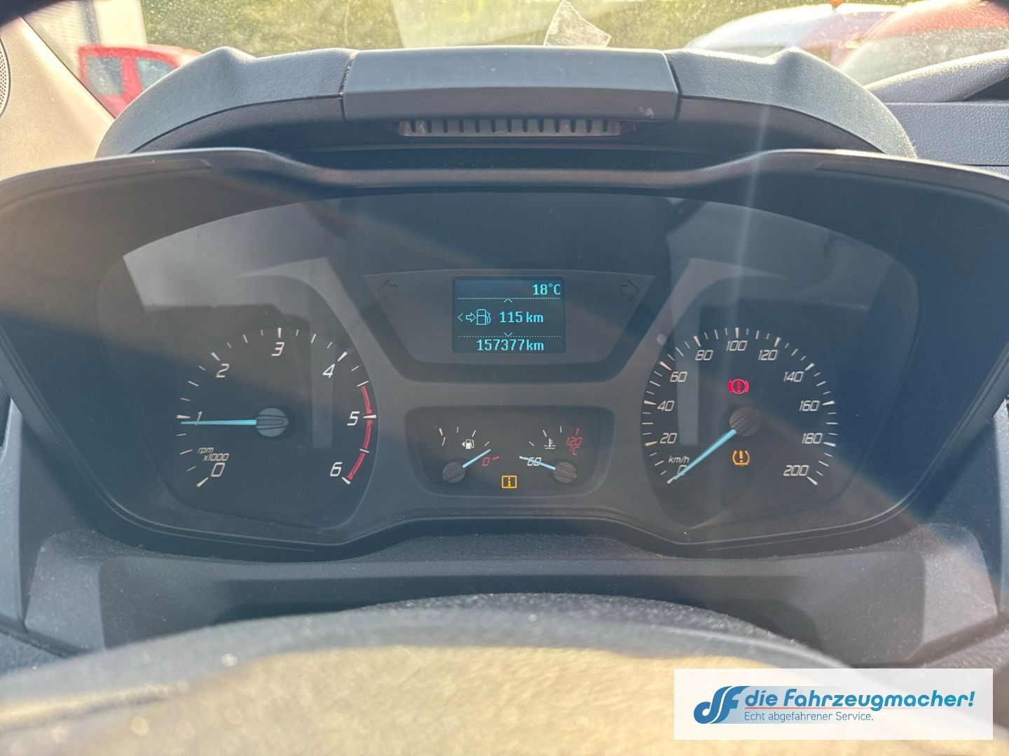 Fahrzeugabbildung Ford Transit Custom Kombi 300 L1 2.2 TDCi *1593 Expor
