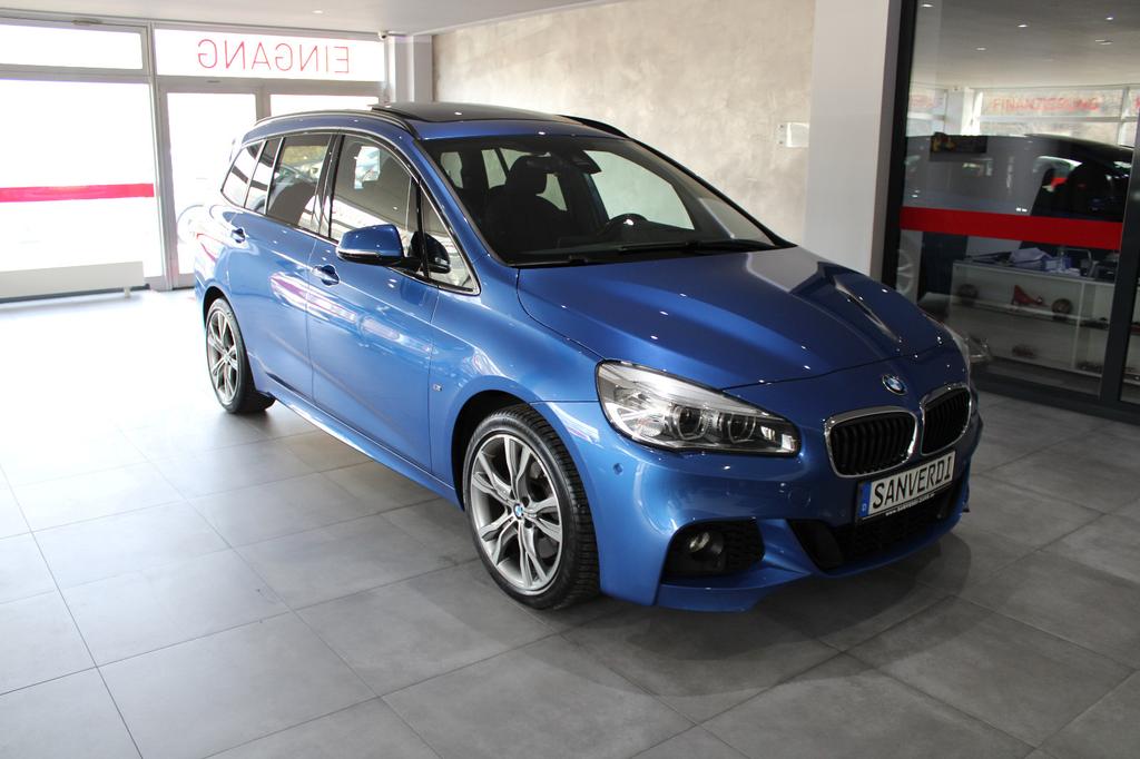 BMW 220