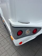Challenger 250 Startedition - Challenger Heckgarage