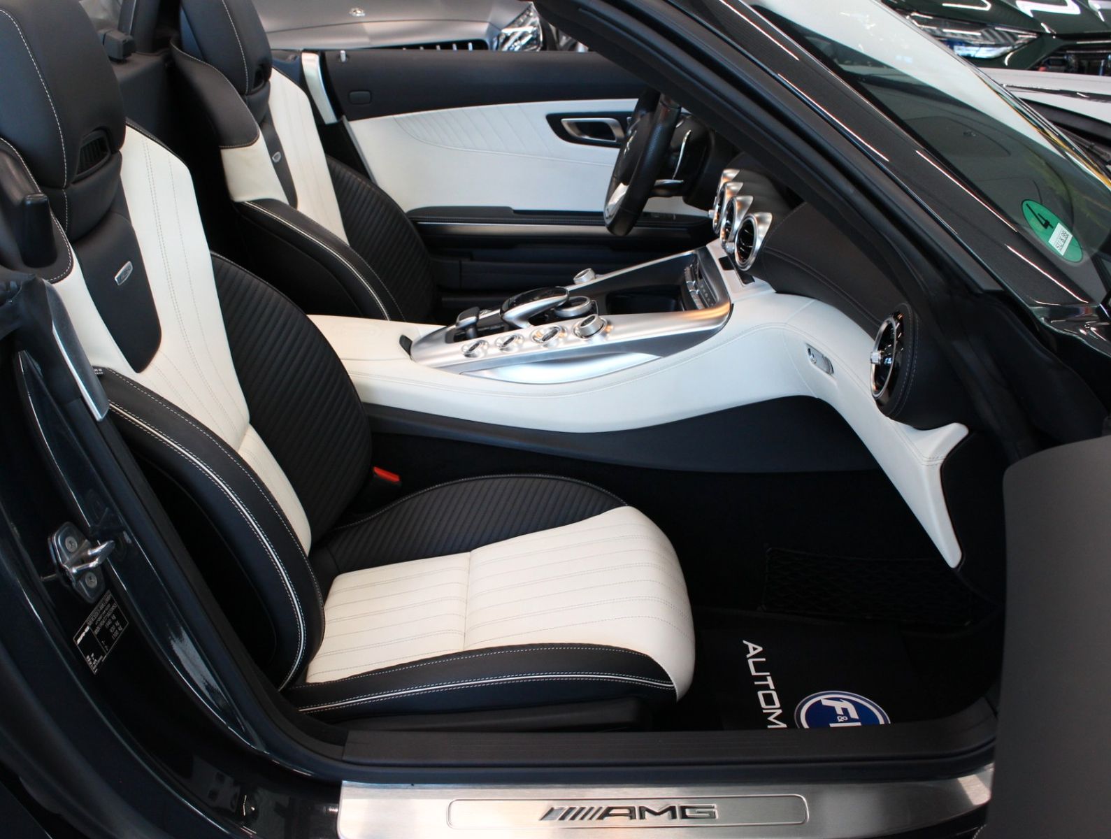 Fahrzeugabbildung Mercedes-Benz AMG GT Roadster KW V3*Burmester*2.Hand*NO OPF