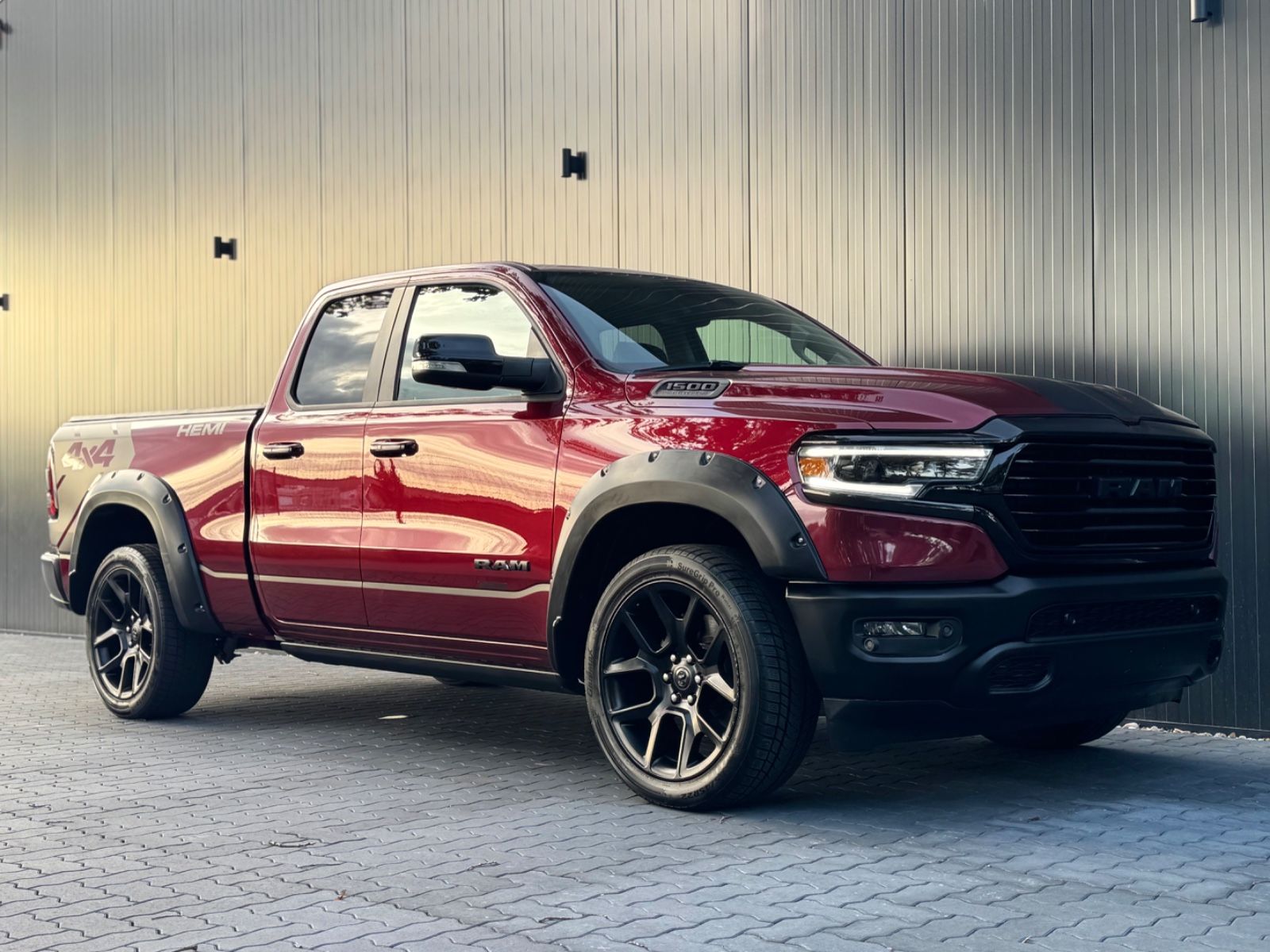 Dodge Dodge RAM 1500 Laramie Quad Cab 4X4