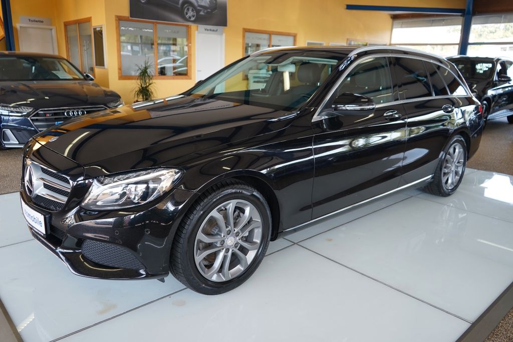 Image of Mercedes-Benz C 200