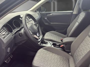 Volkswagen Tiguan - 8