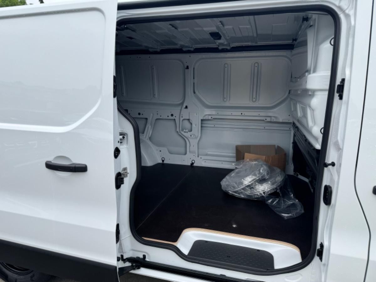 Fahrzeugabbildung Renault Trafic Kasten E-Tech L2H1 Navi Kamera