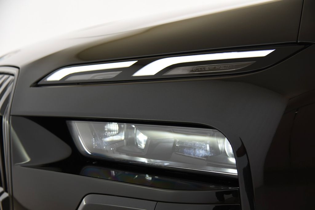 BMW 740