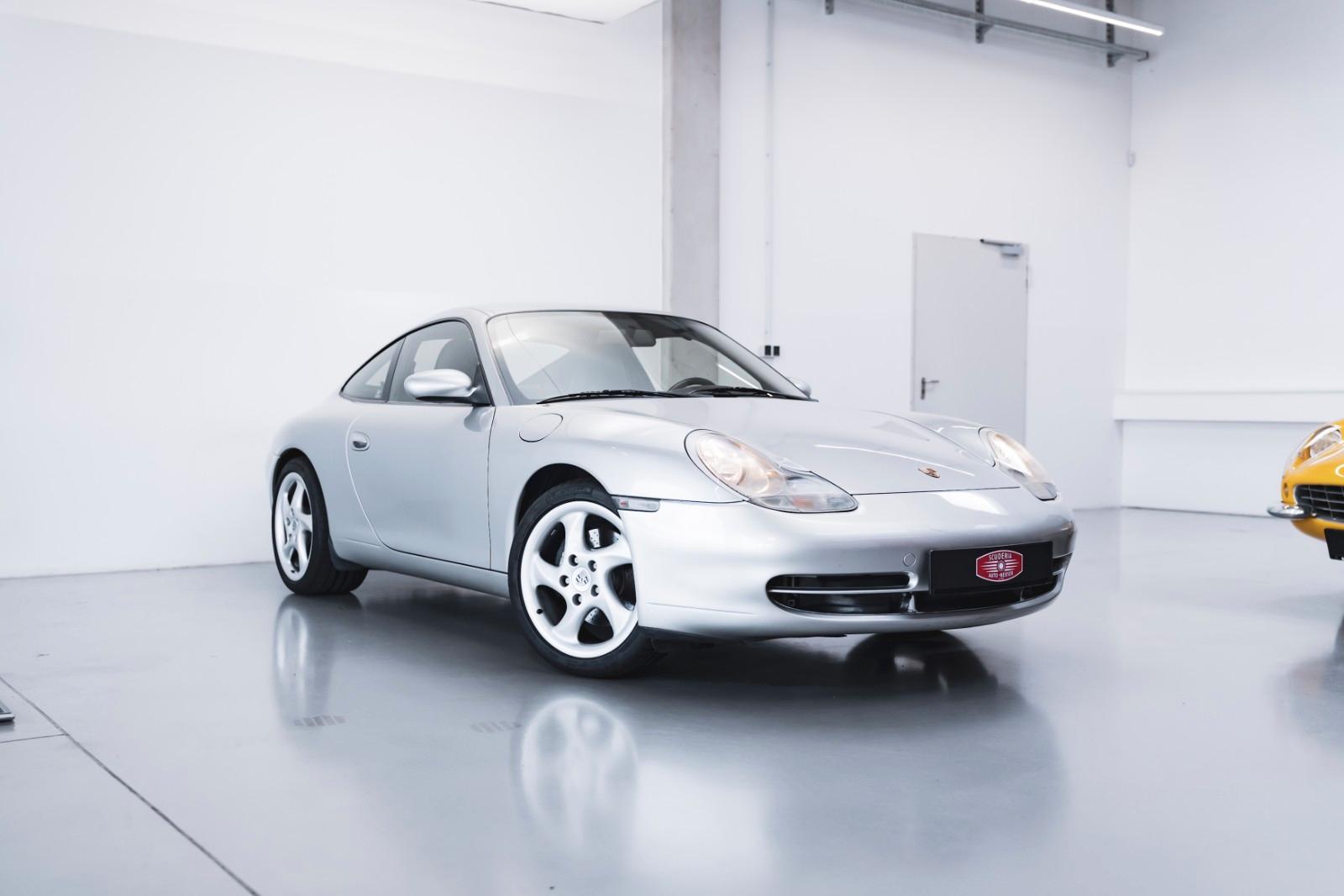 Porsche 996 Carrera Coupé *Handschalter / wenig Km*