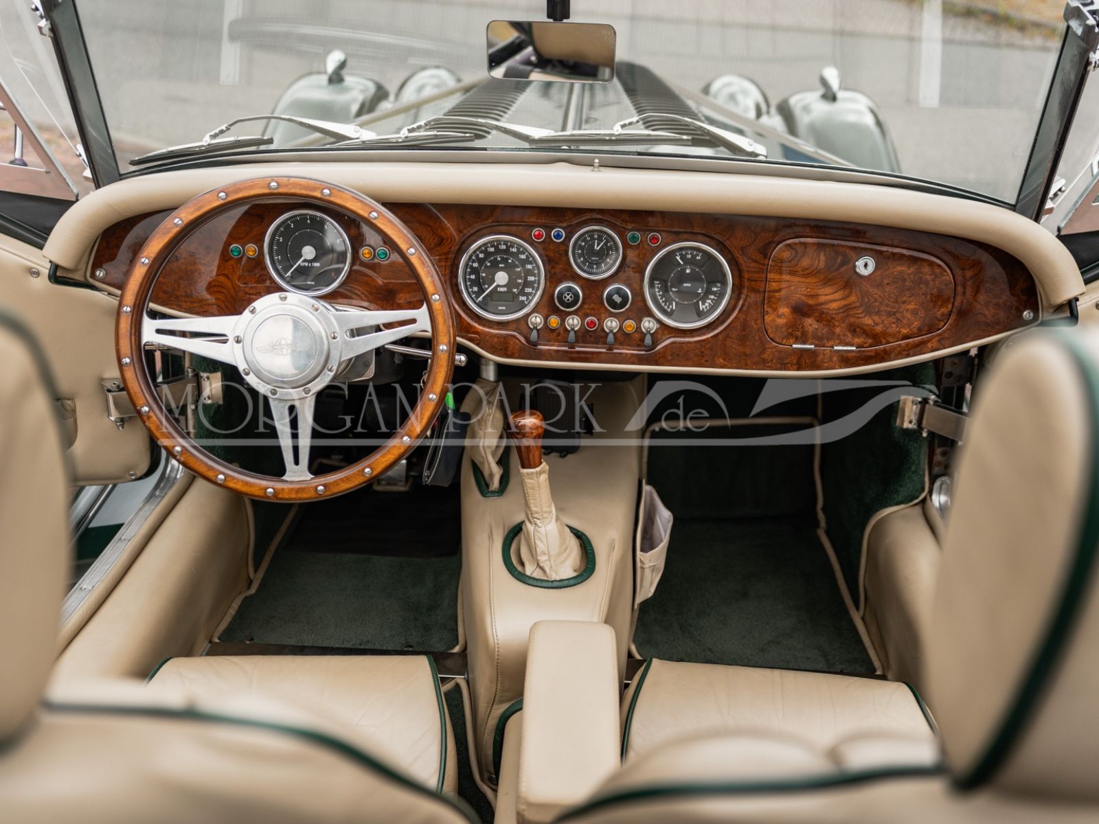 Fahrzeugabbildung Morgan Plus 4