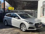 Hyundai i40 cw blue Classic 1.7l*KLIMA*TÜV 02/2027*PDC* - Hyundai i40 aus 2016