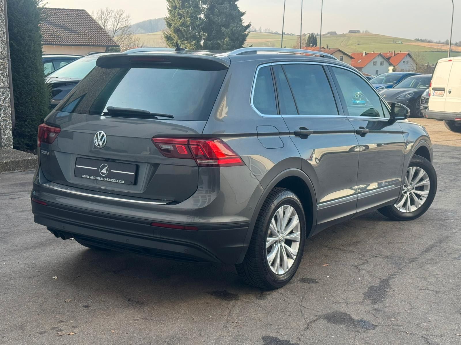 Volkswagen Tiguan 1.5TSI Comfortline ACC R-KAM NAVI LED SHZ foto 5