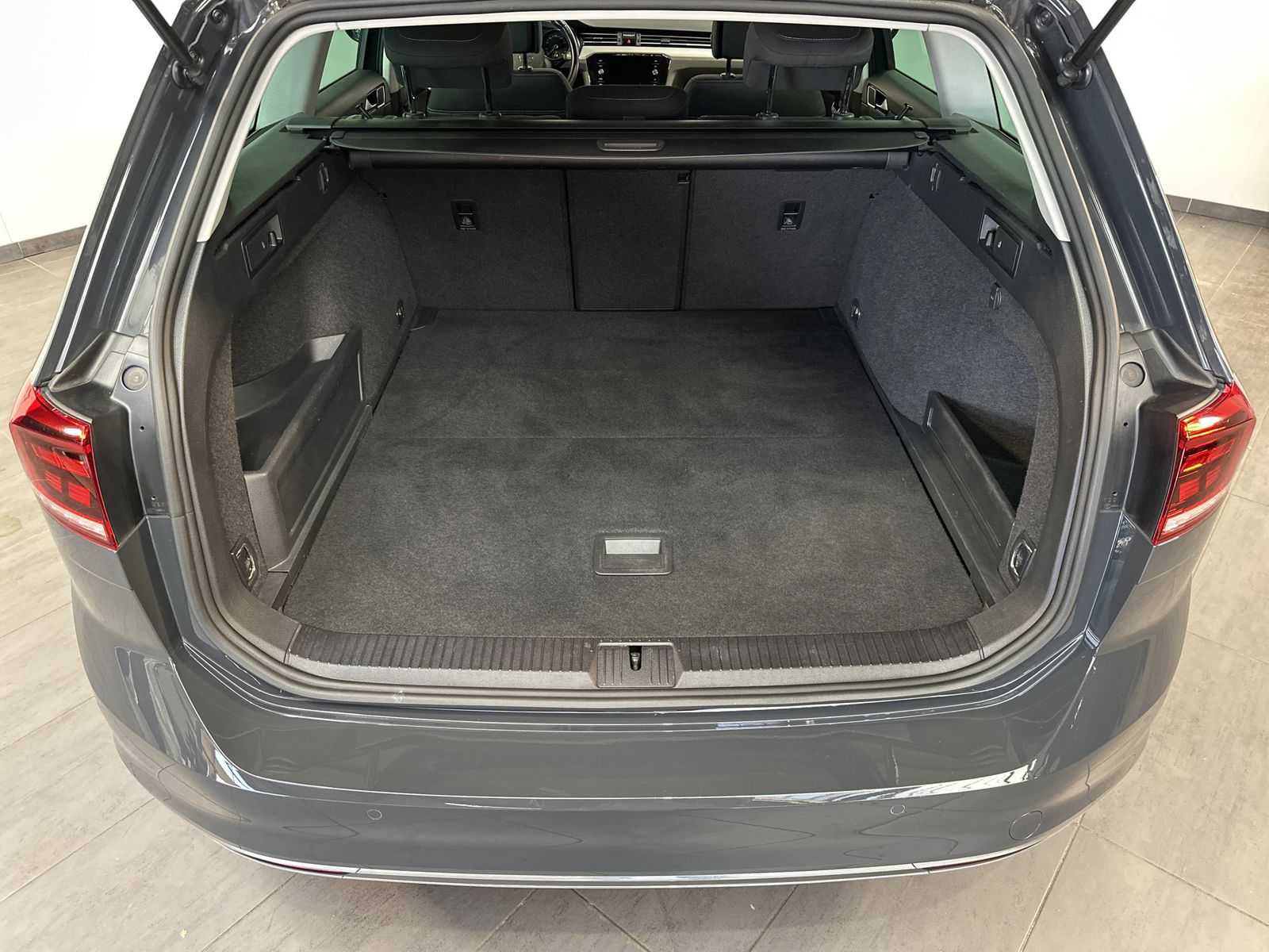 Fahrzeugabbildung Volkswagen Passat GTE 1.4 TSI DSG Hybrid NAV+LED+KAMERA+PP