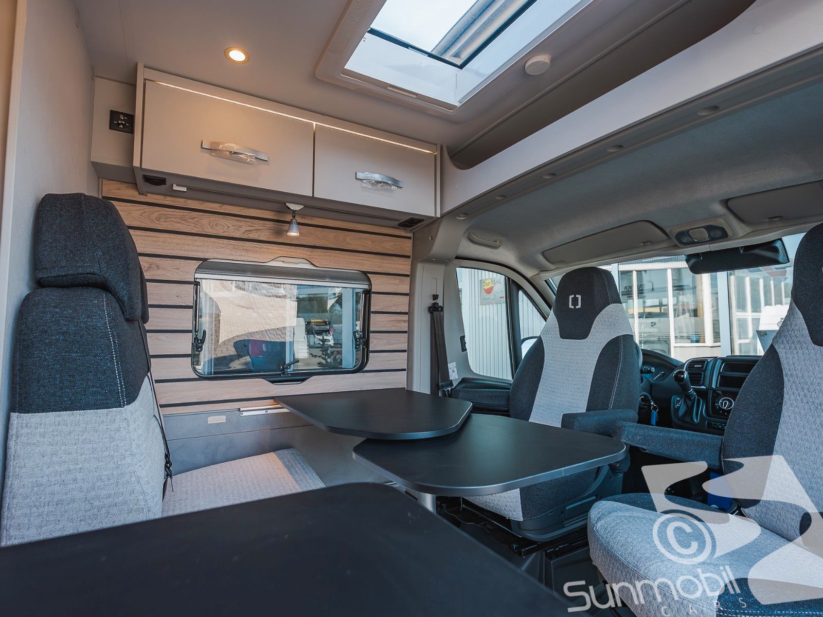 Fahrzeugabbildung Crosscamp Camper Van 600 Fiat Automatik