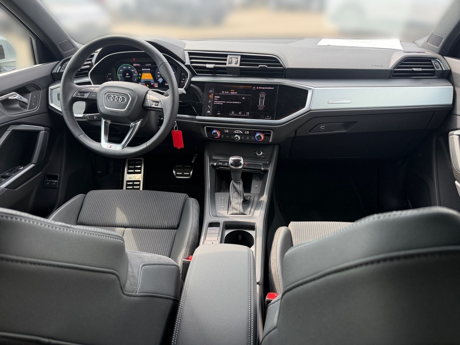 Audi Q3 45 TFSI e s-line Int LED Privacy el.Heckklapp foto 18