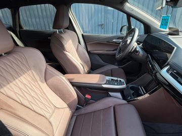 BMW 218 Active Tourer - 11