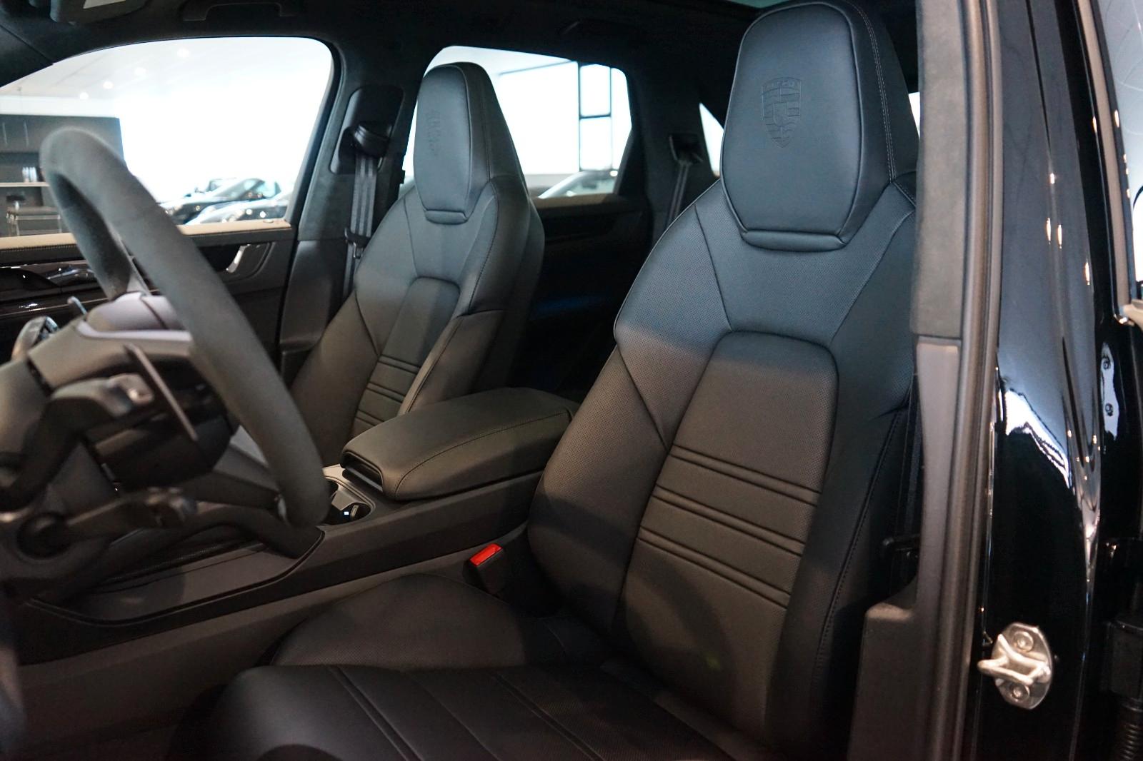 Porsche Cayenne GTS | Pano | SportDesign | Carbon | 22"