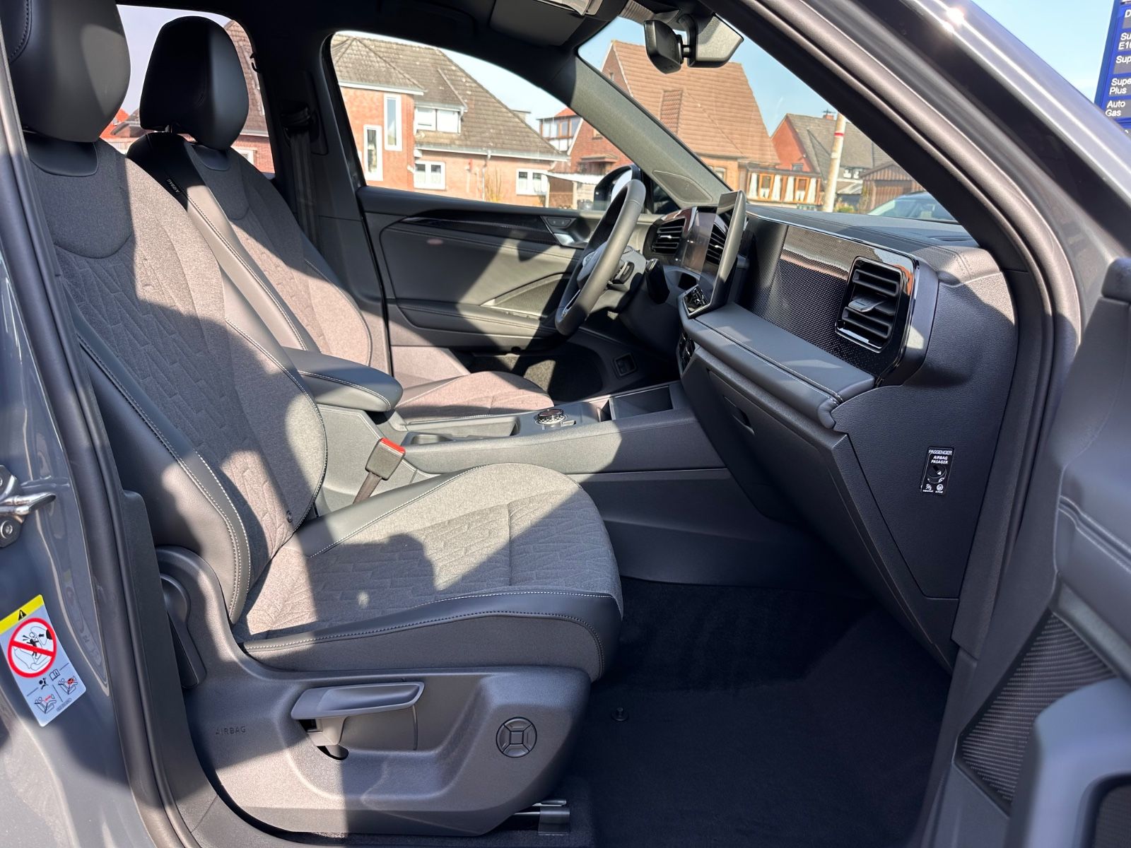 Fahrzeugabbildung Volkswagen Tiguan Life 1.5 e-Hybrid DSG ACC/APP/PDC/LED+