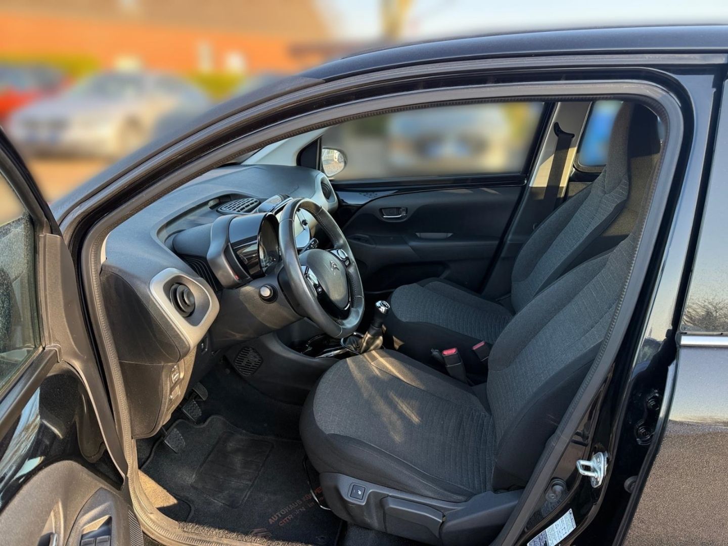 Fahrzeugabbildung Citroën C1 AIRSCAPE Shine 1.0 Klimaautomatik Sitzheizung