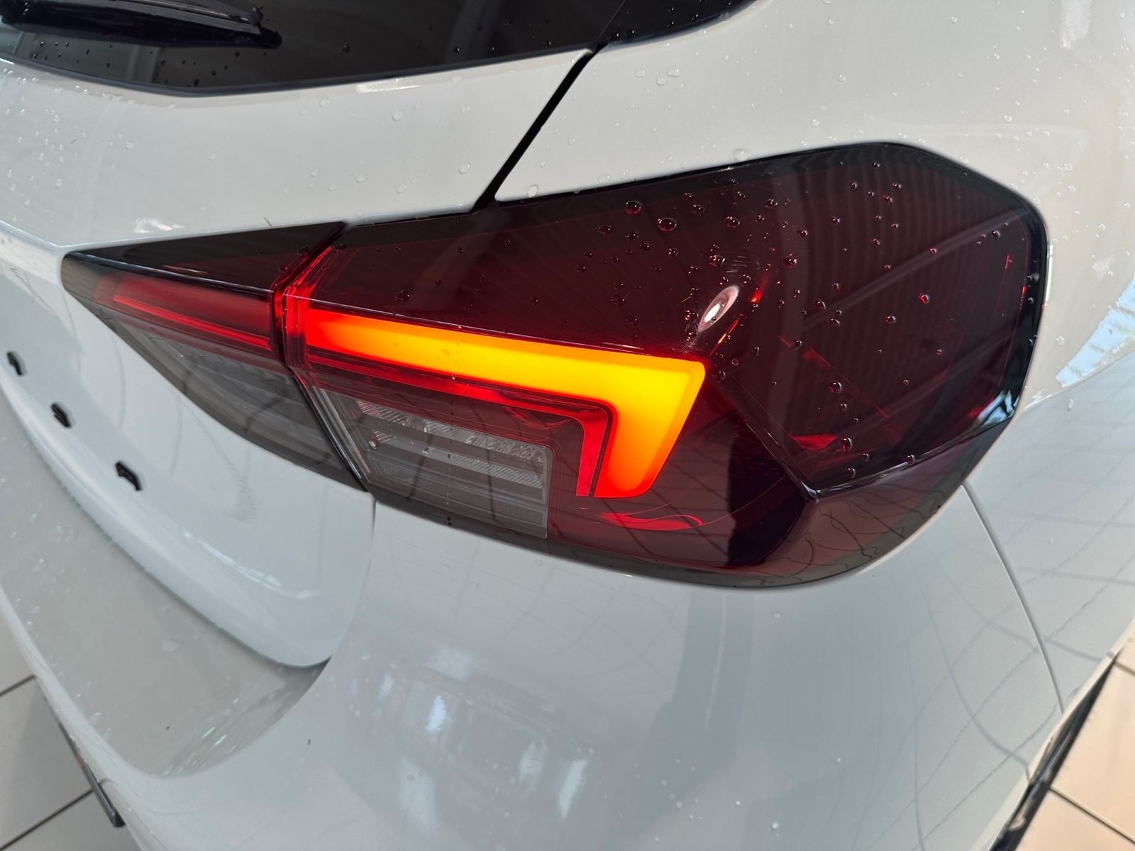 Fahrzeugabbildung Opel Corsa F 1.2 Turbo GS Kamera,LED,Navi,PDC,SHZ,LM