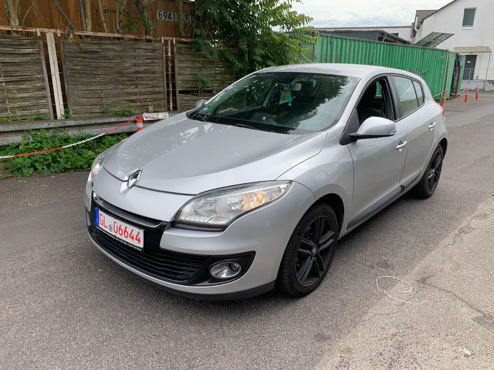 Renault Megane III Lim. 5-trg. 1.5 dci Automatik