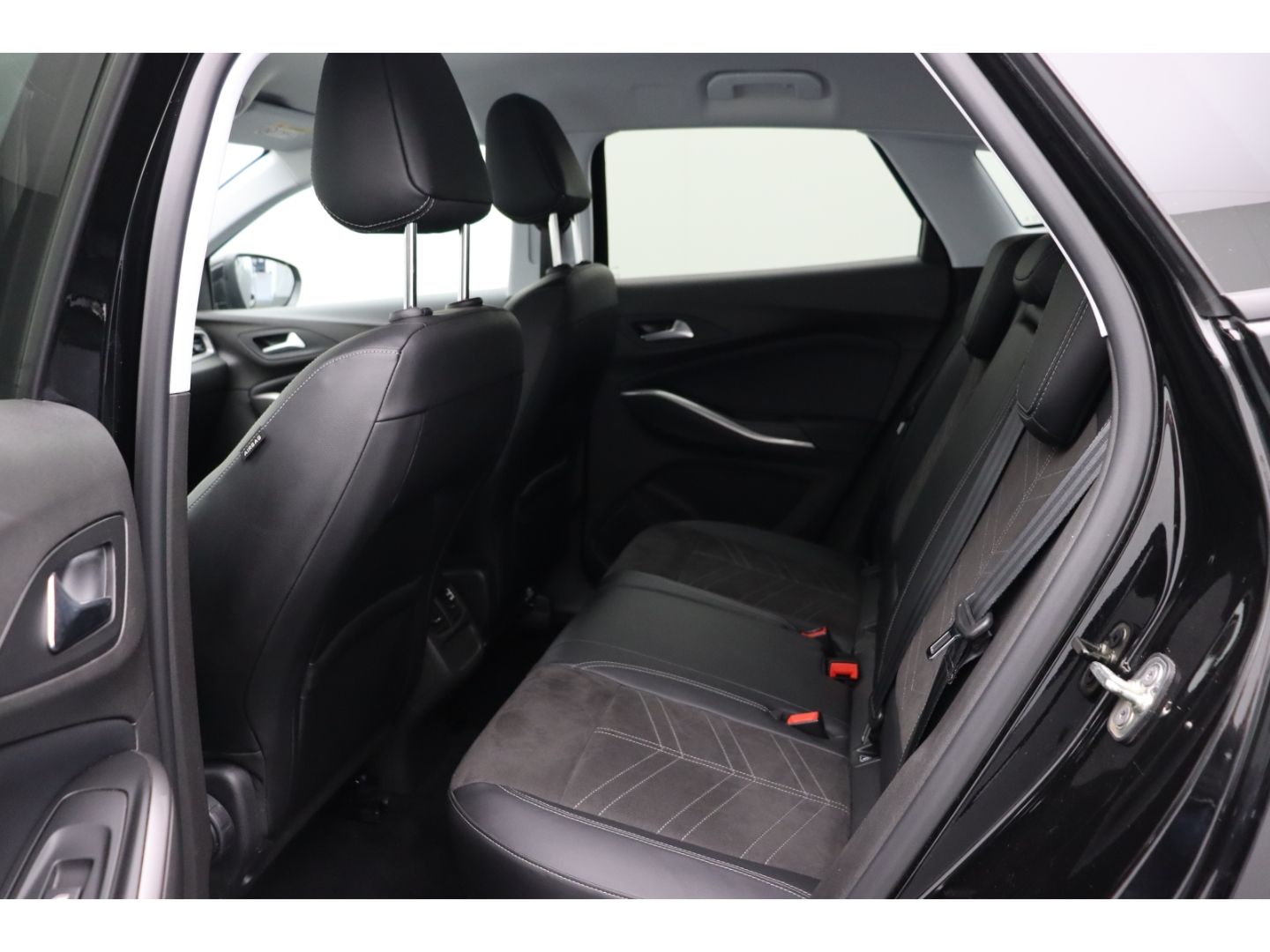 Fahrzeugabbildung Opel Grandland Elegance ACC Digitales Cockpit 360 Kam