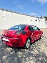 Alfa Romeo GT 1.9 JTD 16V M-Jet Distinctive Distinctive - gebrauchte Alfa Romeo GT aus dem Jahr 2004