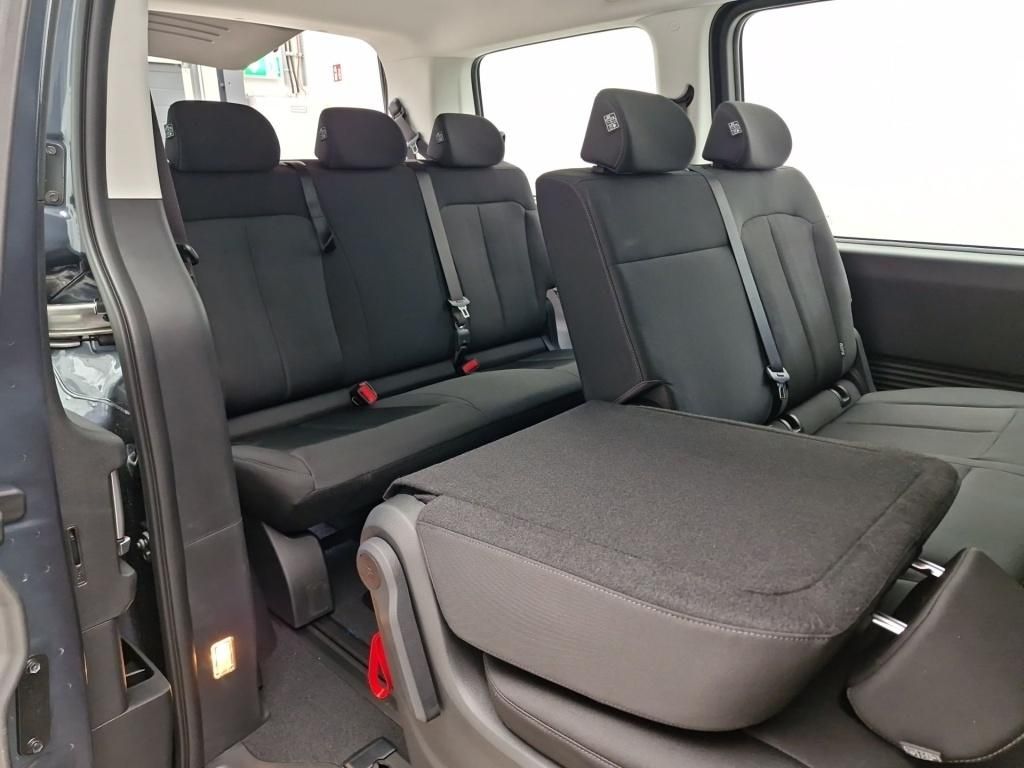 Fahrzeugabbildung Hyundai STARIA 9-Sitzer (MJ23) 2.2 CRDi 8 A/T 4WD (177PS