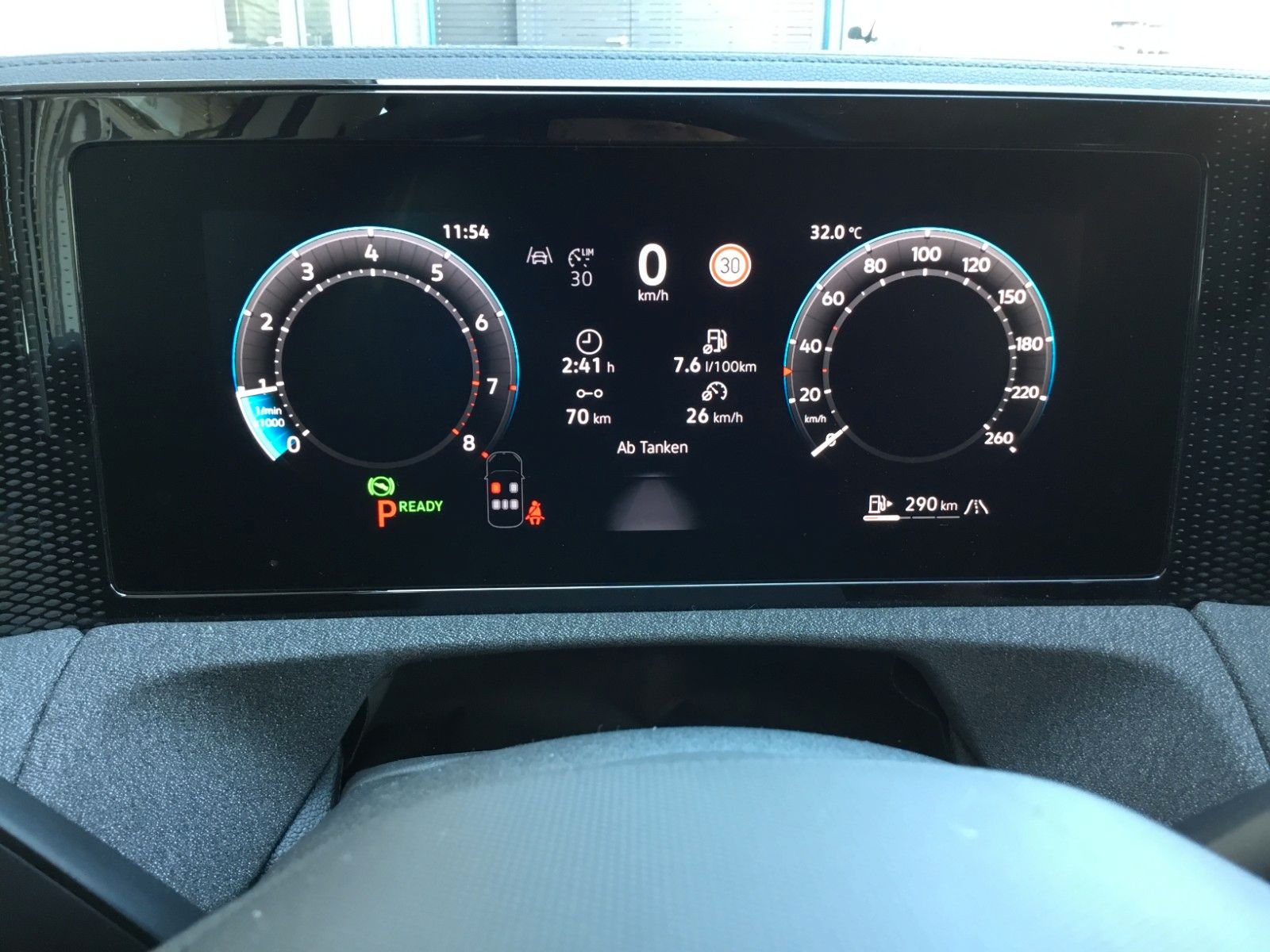 Fahrzeugabbildung Volkswagen Tiguan 1.5 eTSI DSG+AHK+LED+Kamera+Sitzheizung