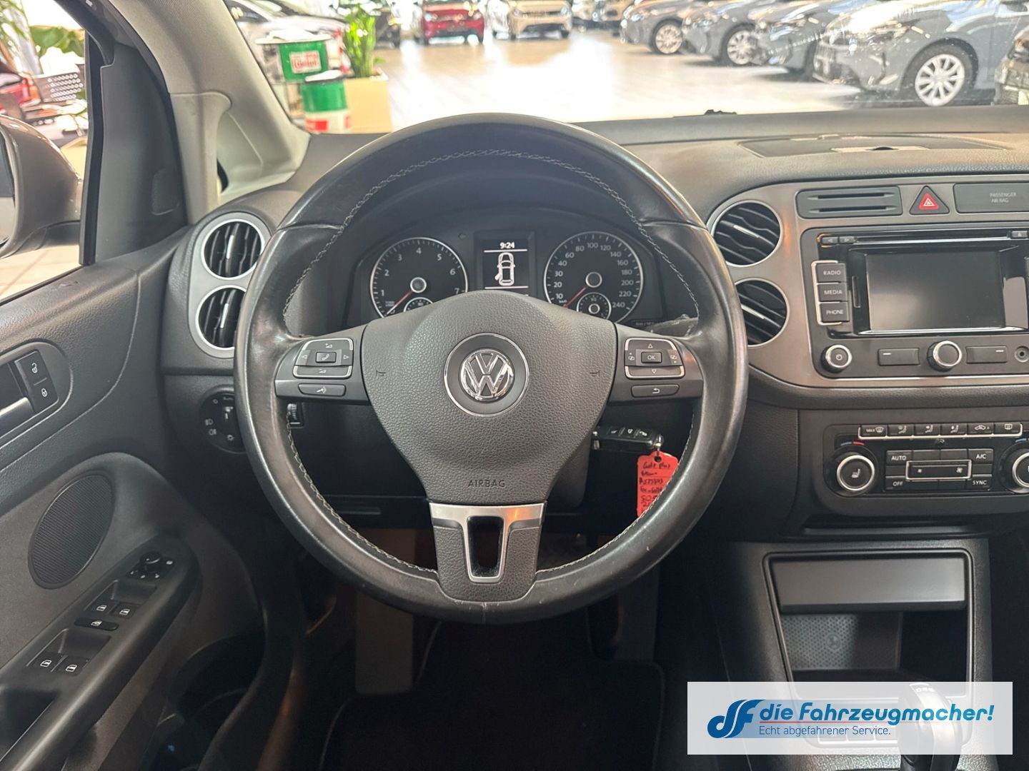 Fahrzeugabbildung Volkswagen Golf Plus VI Life Navi Dyn. Kurvenlicht 2-Zonen-