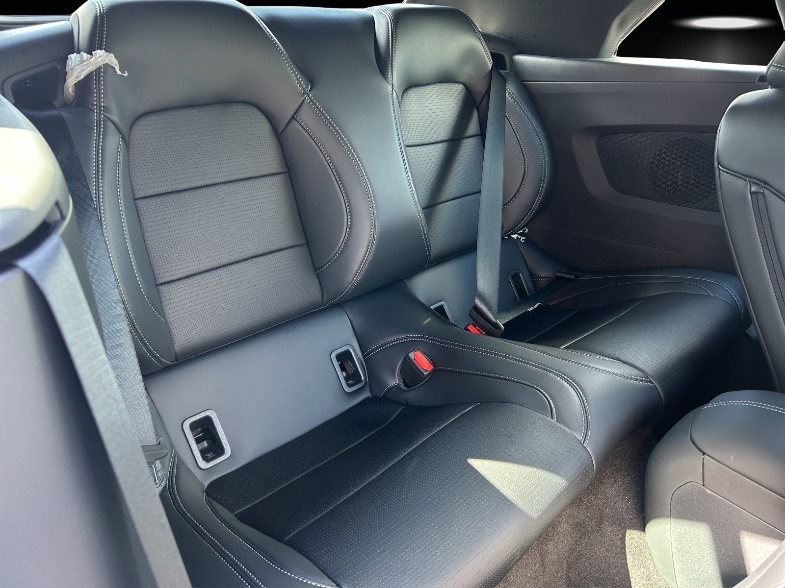 Fahrzeugabbildung Ford Mustang Convertible GT Cabrio Magned Ride