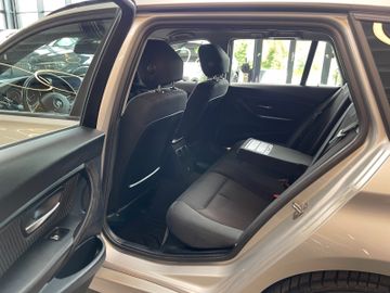BMW 320d xDrive Touring Aut.*LED*NAVI*SHZ*PDC*ALLRAD