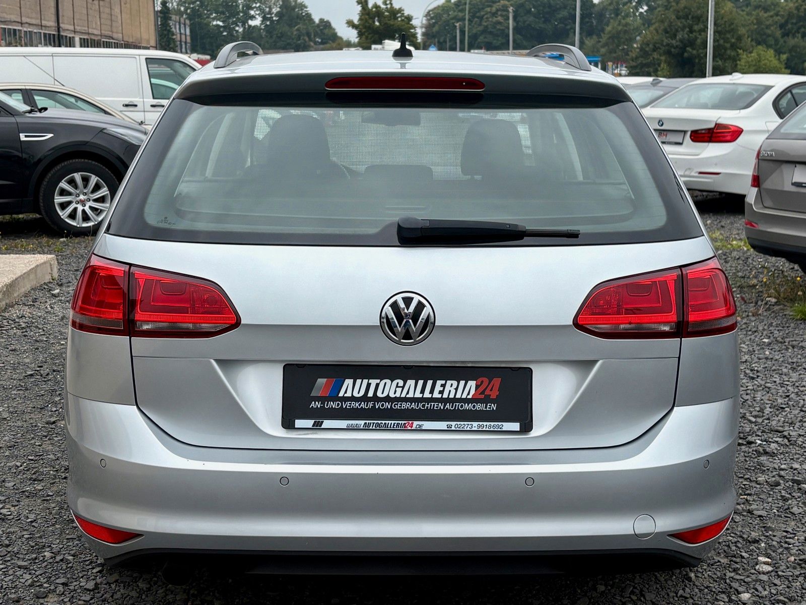 Fahrzeugabbildung Volkswagen Golf VII 1.2 TSI Trendline Navi SPORTSITZE Klima