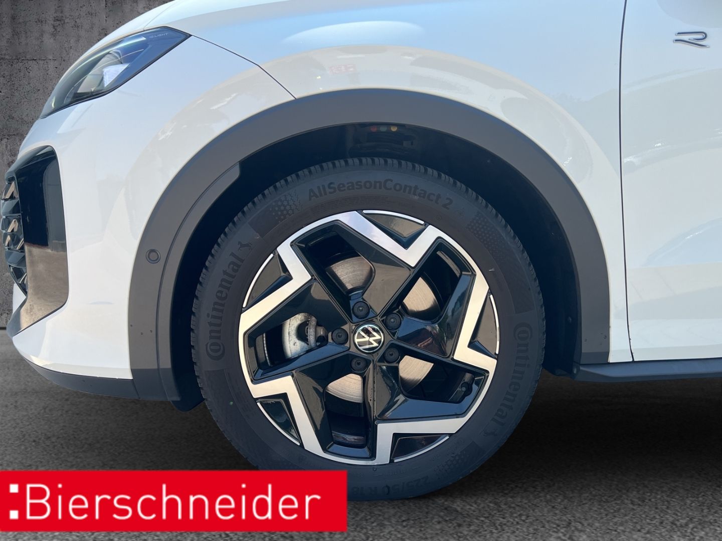Volkswagen T-Roc 1.5 eTSI DSG R-Line Neues Modell IQ-LIGHT  imagem 3
