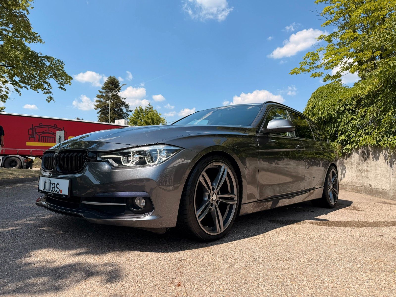 BMW 318d Touring M Sport | Navi | Pano | PDC