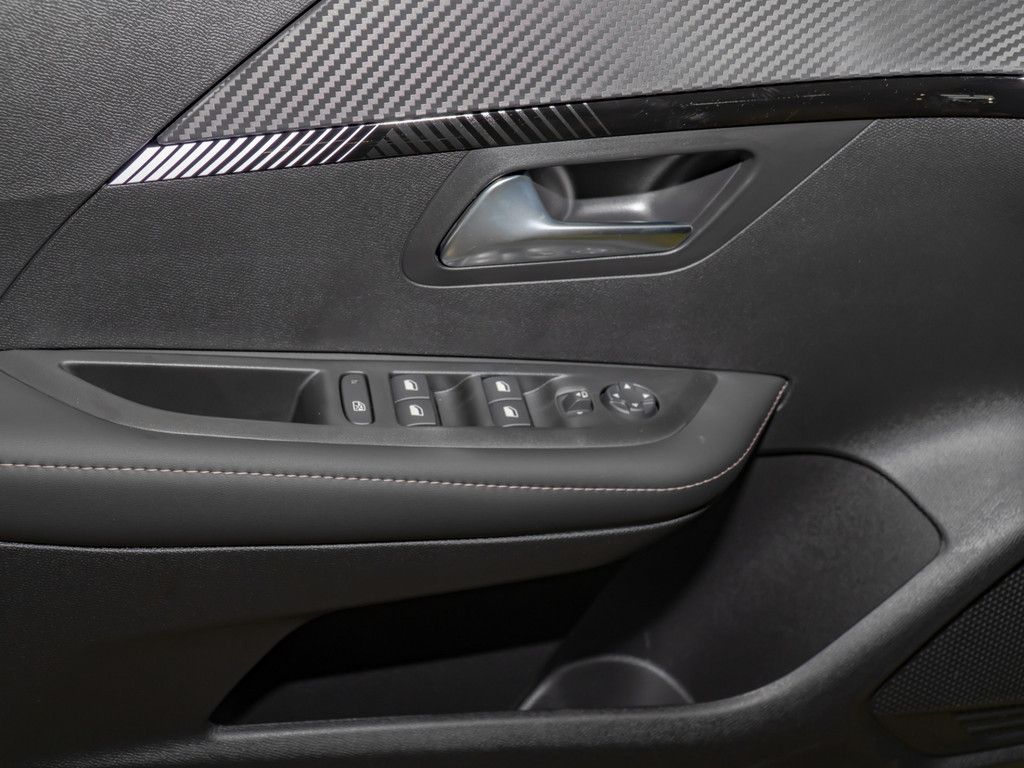 Peugeot e-208 - Bild 10