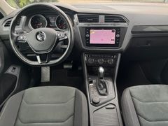 VW Tiguan 2.0 TSI 4Motion R-Line VW Tiguan 2.0 TSI 4Motion R-Line