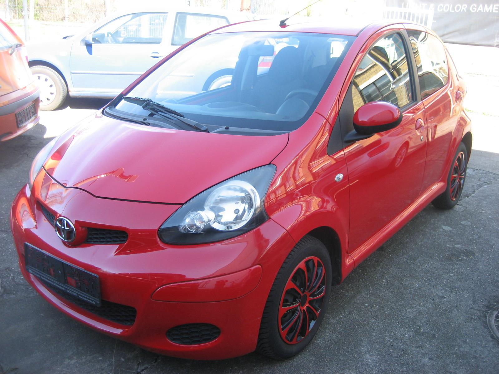 Toyota Aygo 1,0 Cool 82TKM  Klima TÜV+Service neu