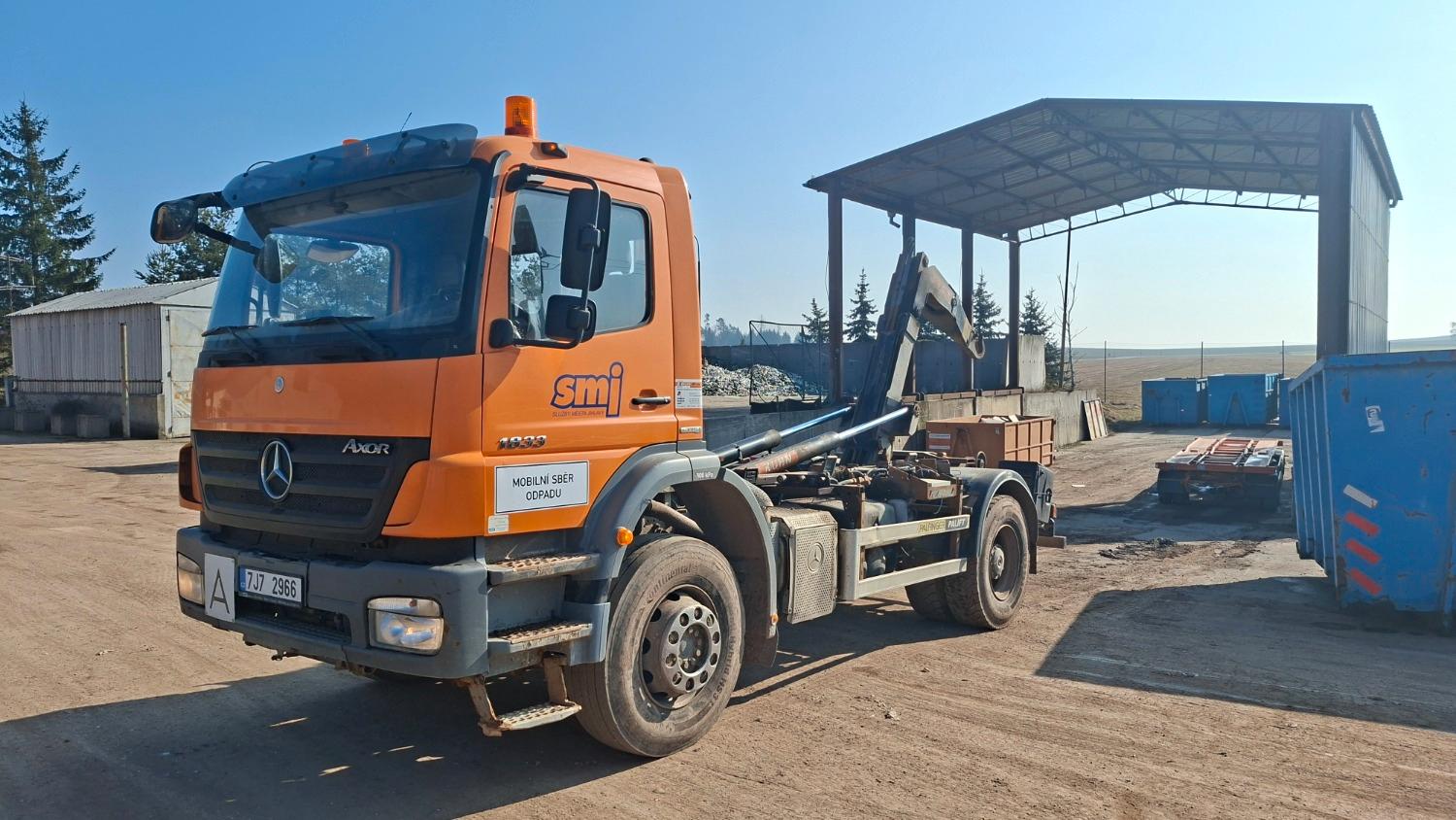 Mercedes-Benz AXOR 1833 K