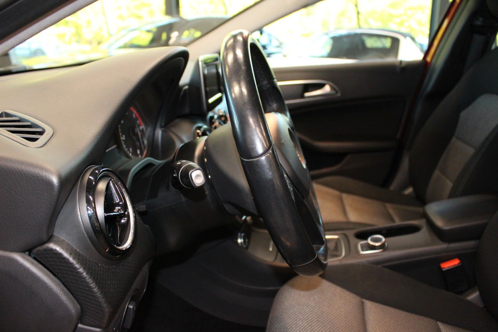 Fahrzeugabbildung Mercedes-Benz A 200 CDI *Bi-Xenon*PDC Navi