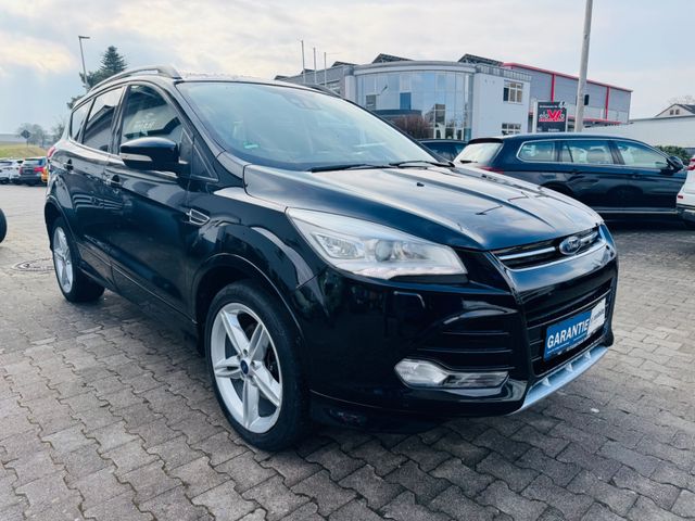 Ford Kuga Individual 4/4+LEDER+NAVI+Bi.XENON+AHK+PANO