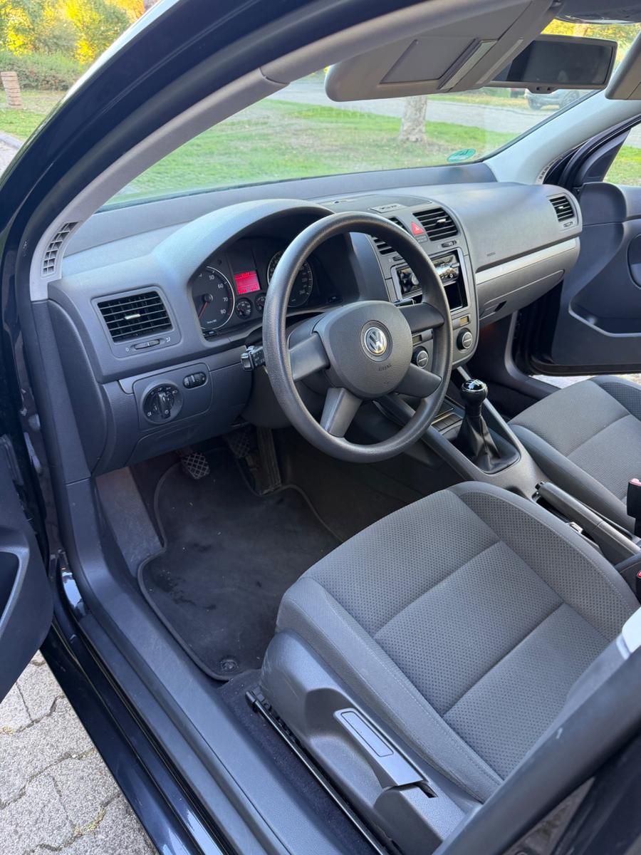 Volkswagen Golf 2004 — photo 11