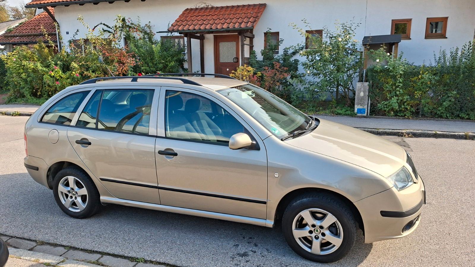 Skoda Fabia 2004 — engine 1.390 cm³, 75 HP (55kW)