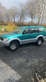 Toyota Land Cruiser J95 - Toyota Land Cruiser mit Benzin-Antrieb: Geländewagen