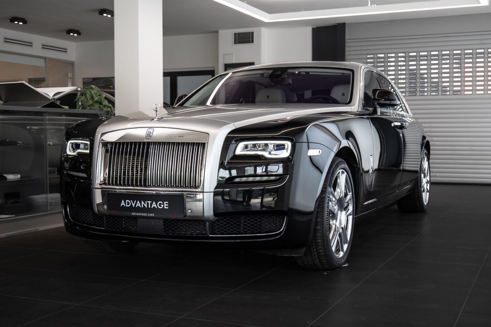 ROLLS ROYCE Ghost