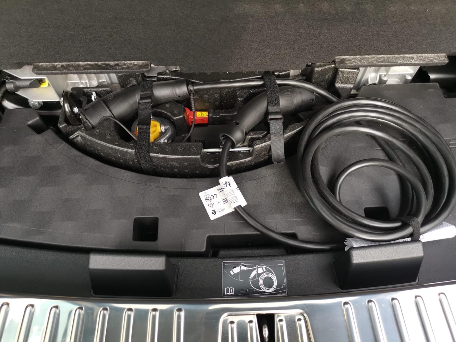 Porsche Cayenne E-Hybrid Coupe*SportDesign*KREIDE*BEIGE*