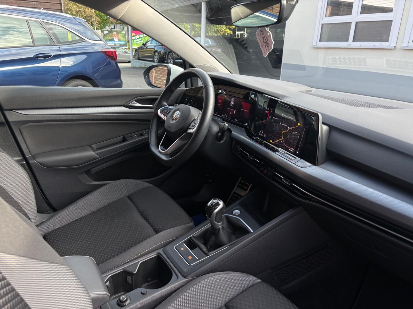 Volkswagen Golf VIII Lim. Active StHz/HuD/Kamera/ACC/Ambien, миниатюра 13