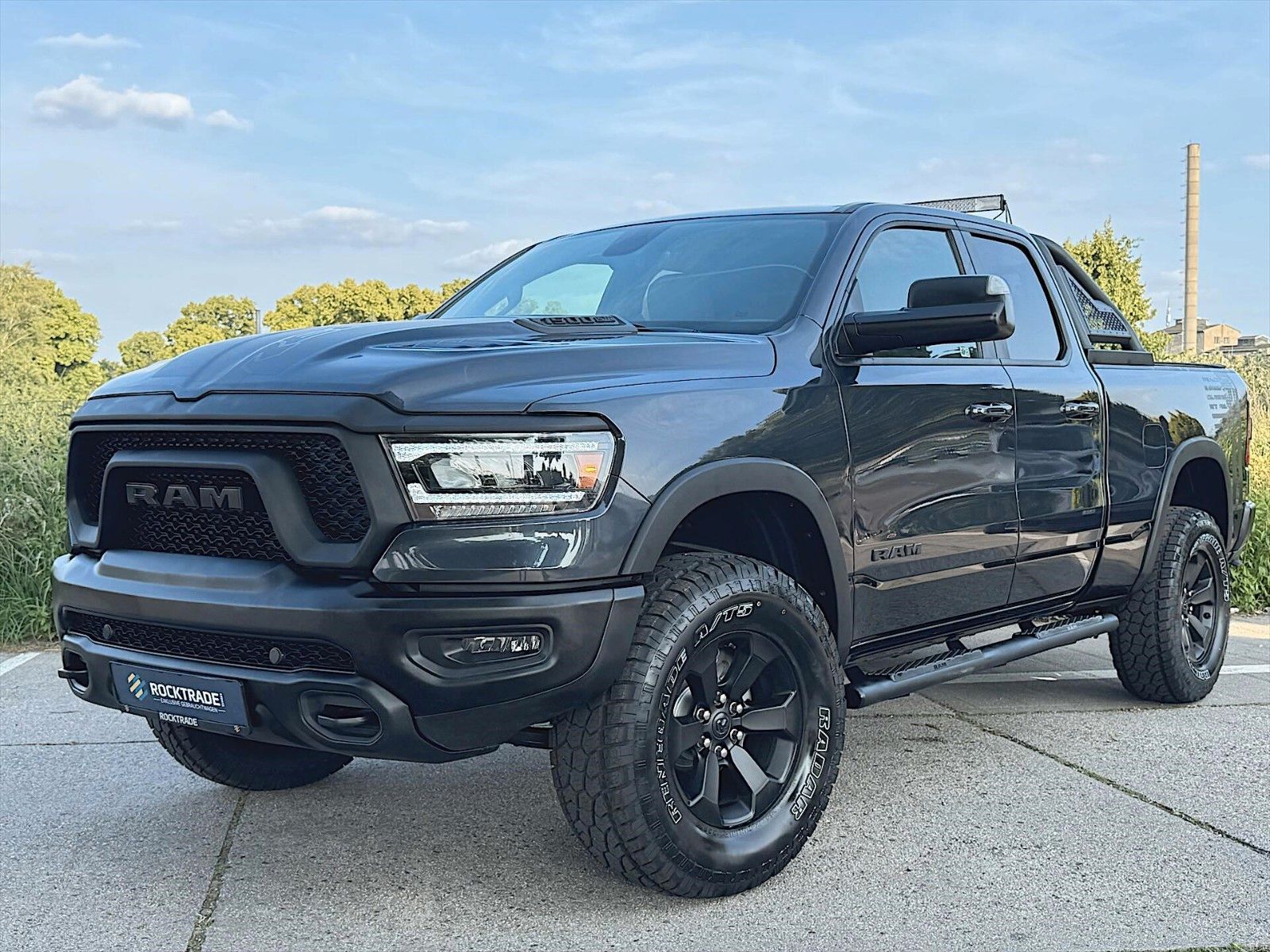 Fahrzeugabbildung Dodge RAM 5.7 V8 HEMI REBEL Offroad 4x4 *AXLE LOCK*