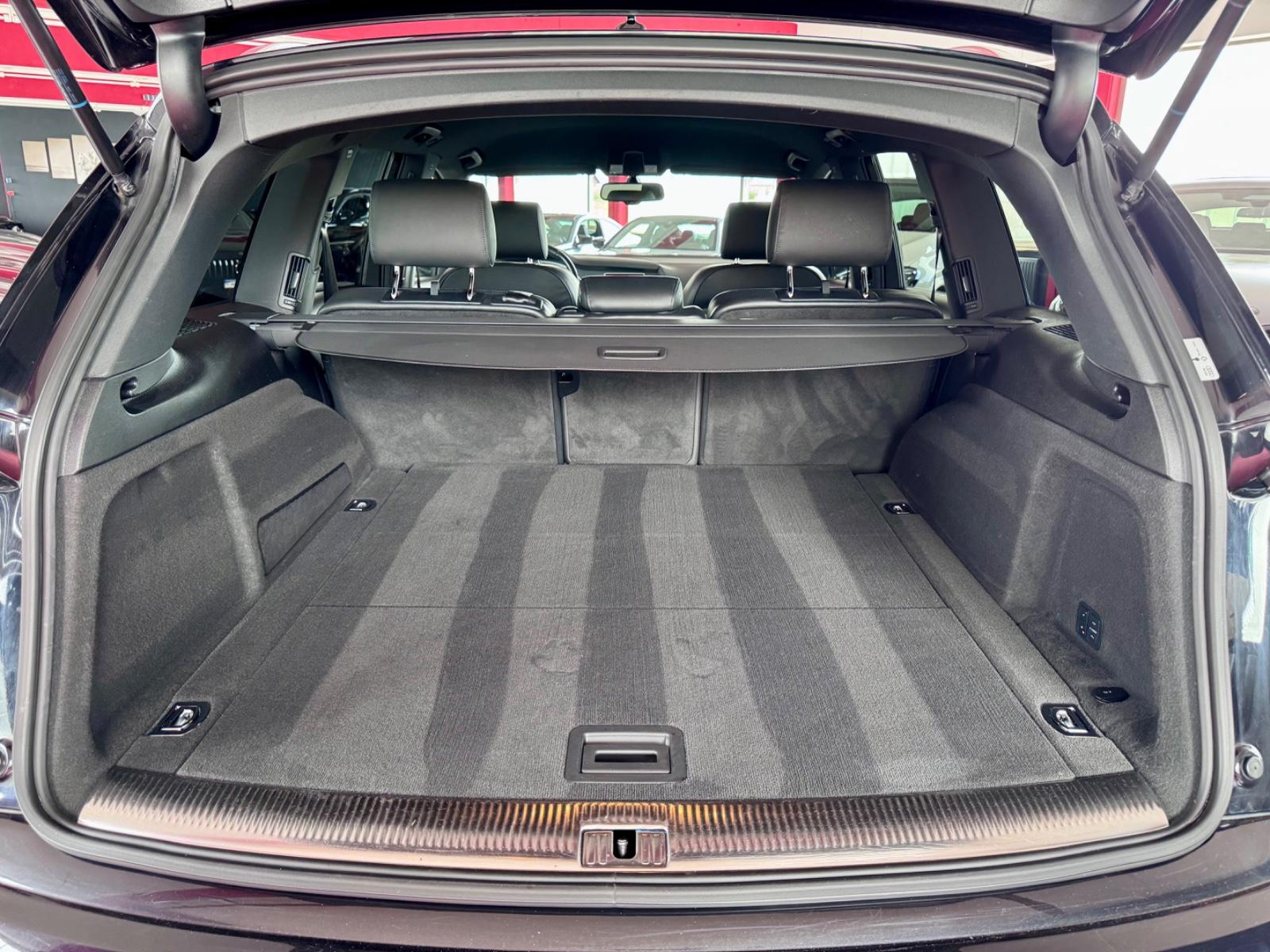 AUDI Q7 4.2 TDI QUATTRO 340ch - S LINE - SUSPENSION PNEUMATIQUE - ATTELAGE - JANTES 21" - CLIMATISATION
