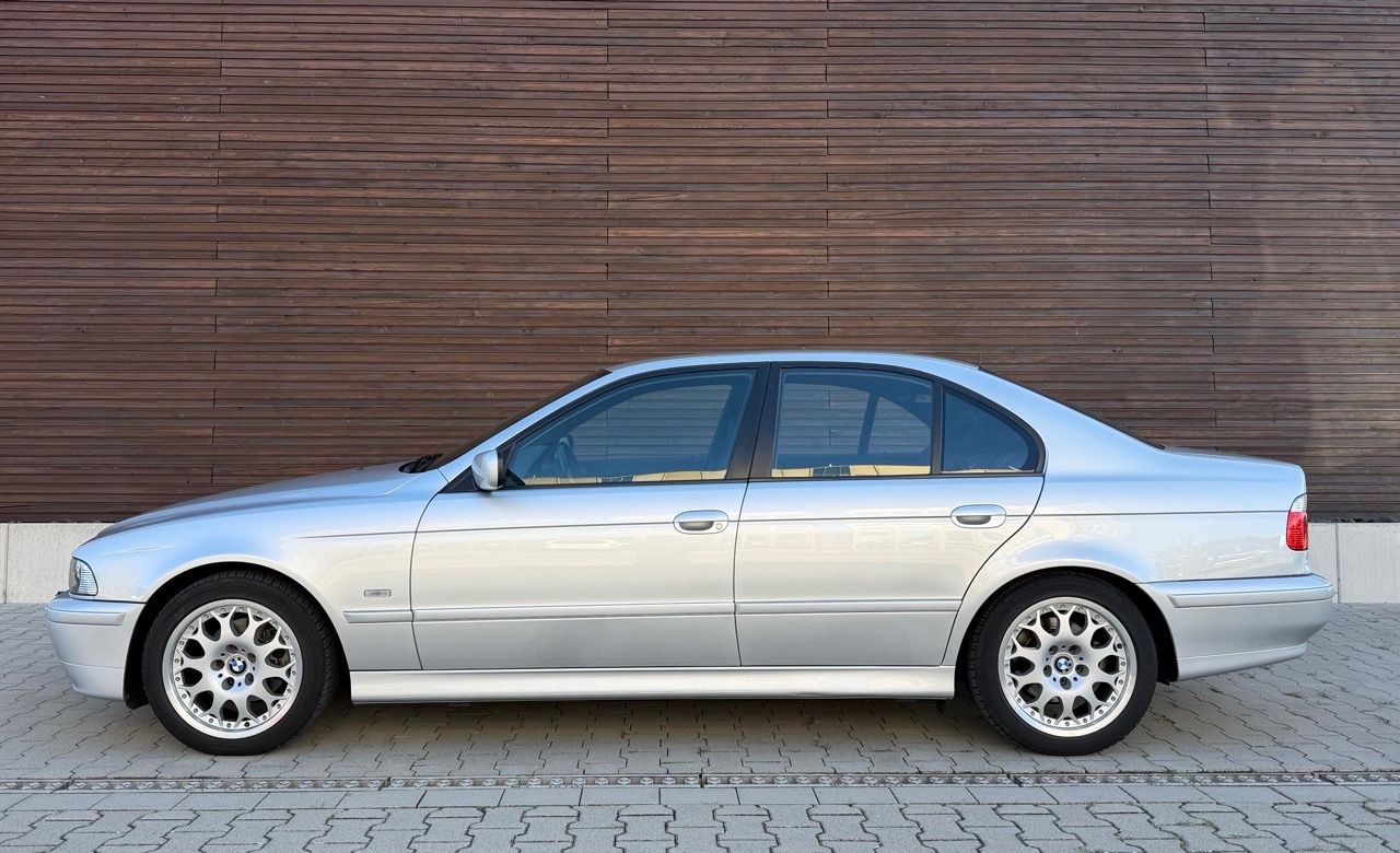 BMW 525 i A Lifestyle