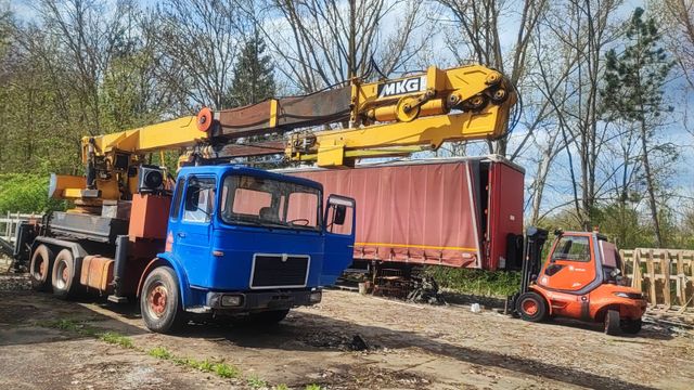 MAN 26:240 DF MIT MKG KRAN 6X4