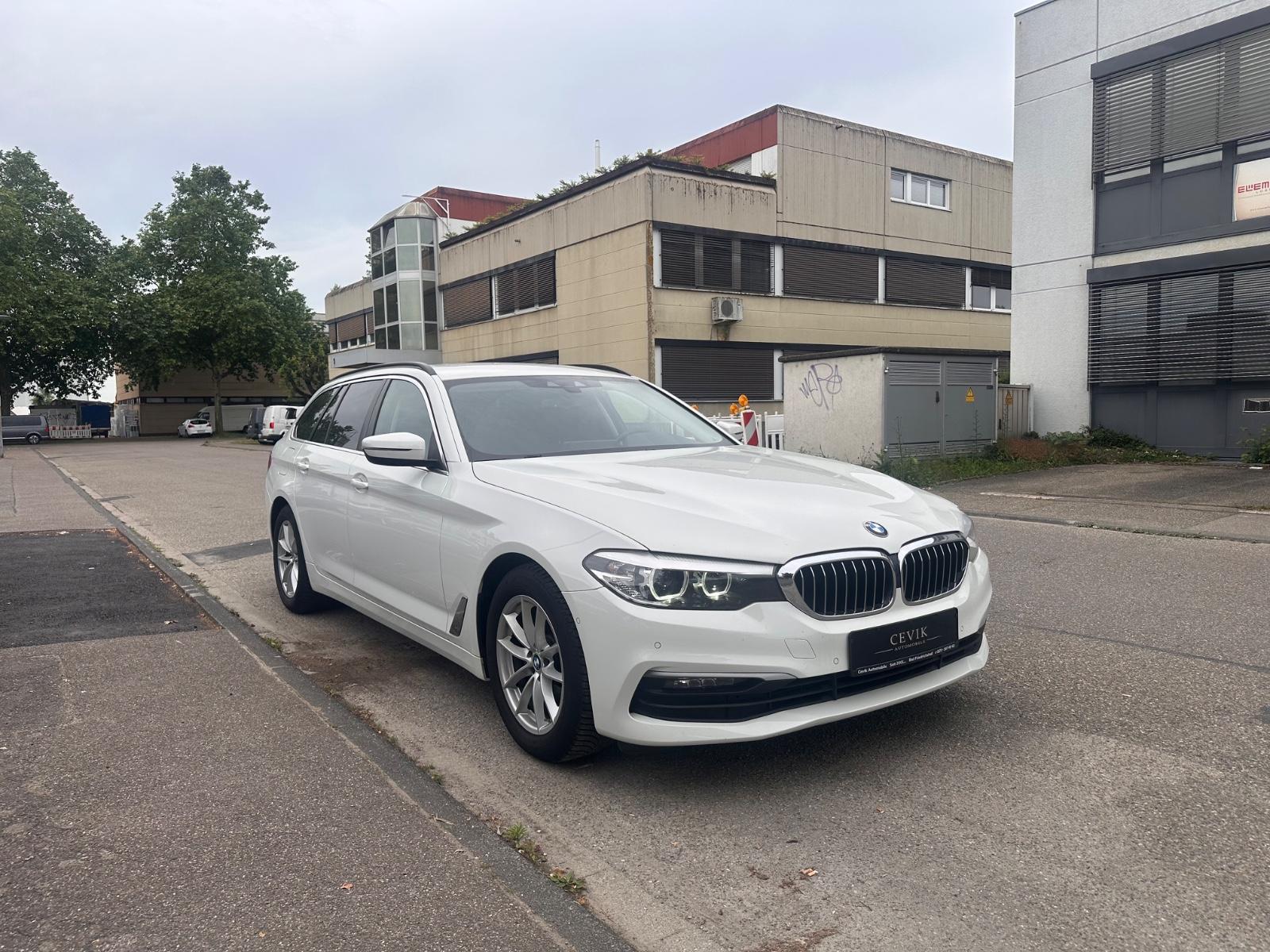 BMW 520d AHK Schwenkbar/Live Cockpit/LED/Kamera/Navi