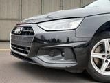 Audi A4 Avant 30 TDI basis NAVI MASSAGE AMB - Audi A4: Kombi